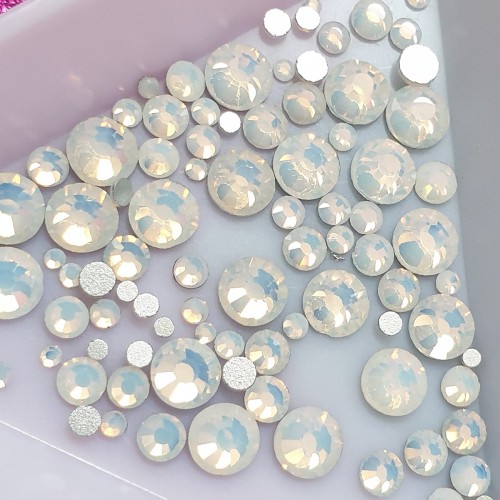 milky white-zoom.jpg